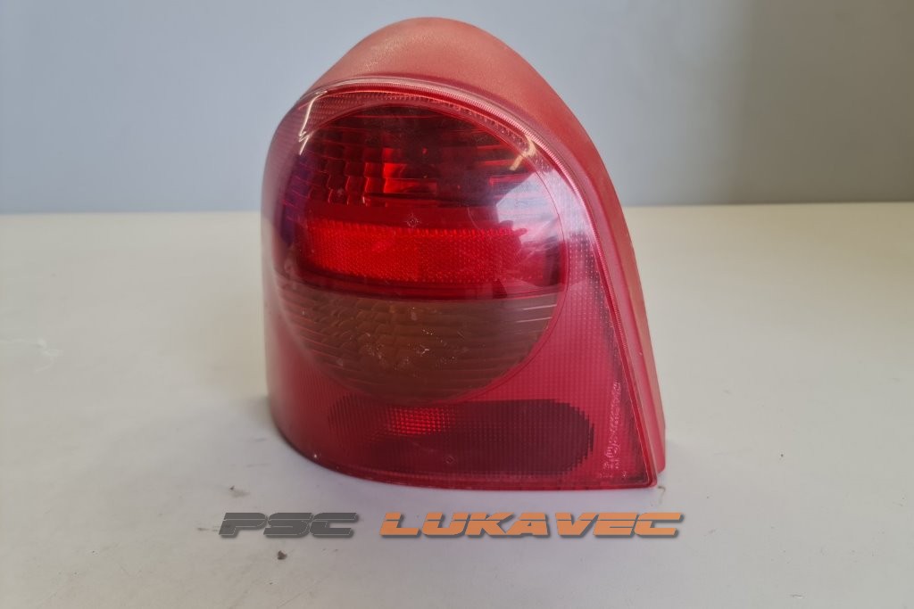ŠTOP SVJETLO ZADNJE LIJEVO RENAULT TWINGO 2000.