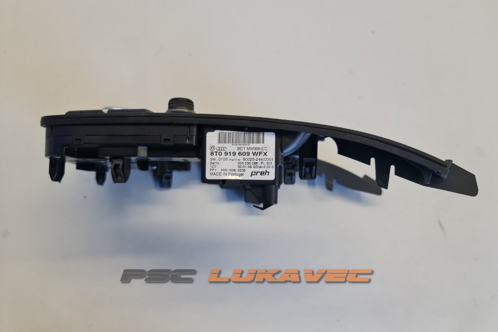 UPRAVLJAČKA KONZOLA AUDI A4 8T0919609 2008.