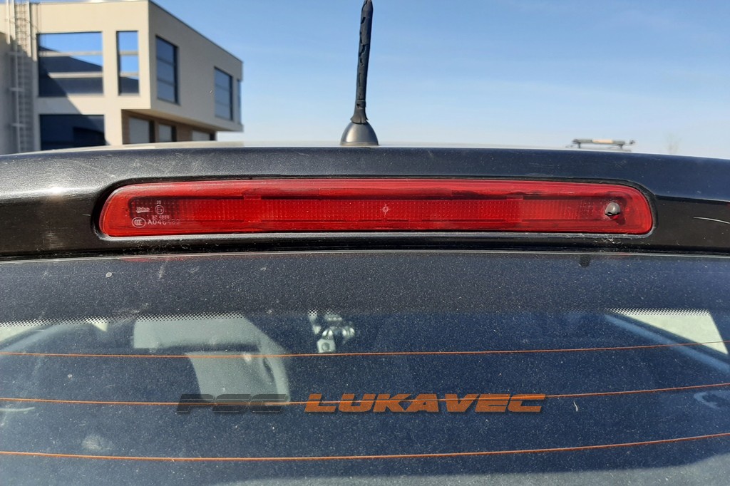 TREĆE ŠTOP SVJETLO NISSAN QASHQAI 2010.