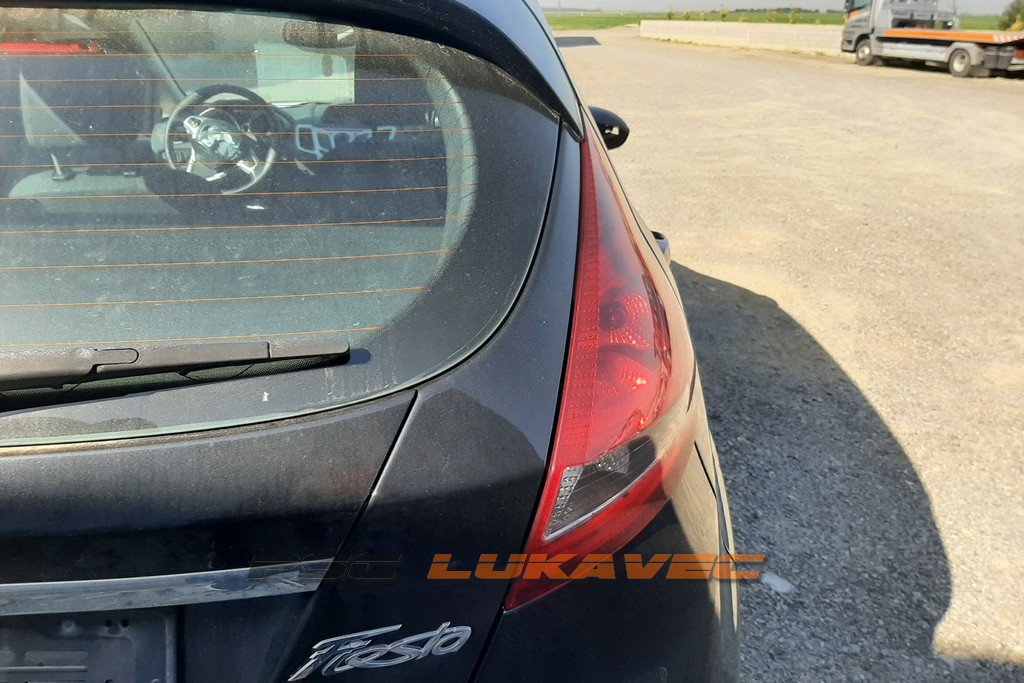 ZADNJA ŠTOP SVJETLA FORD FIESTA 2009.
