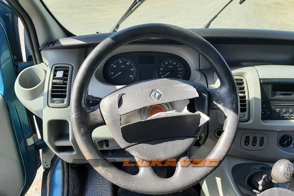 VOLAN RENAULT TRAFIC II KOLO VOLANA RENAULT TRAFIC II 2009.