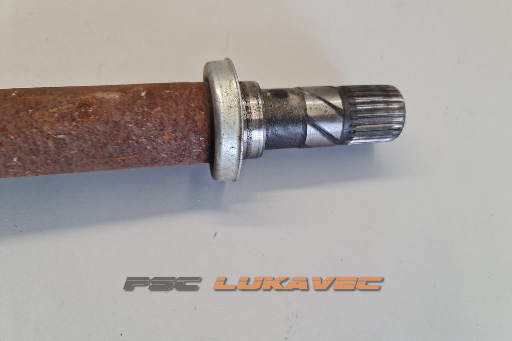 RENAULT MEGANE 4 POLUOSOVINA 1.5 DCI 391008707R DESNA 2019.