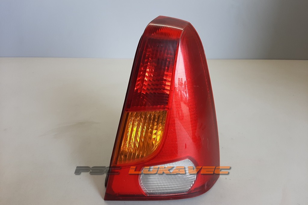 DACIA LOGAN ŠTOP SVJETLO DESNO 8200211019 2006.