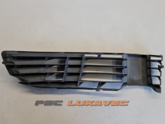 VW PASSAT B5 REŠETKA BRANIKA DESNA 2002.