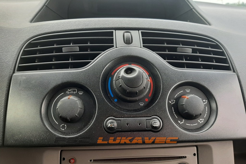 RENAULT KANGOO PREKIDAČI VENTILACIJE I KLIME 2008.