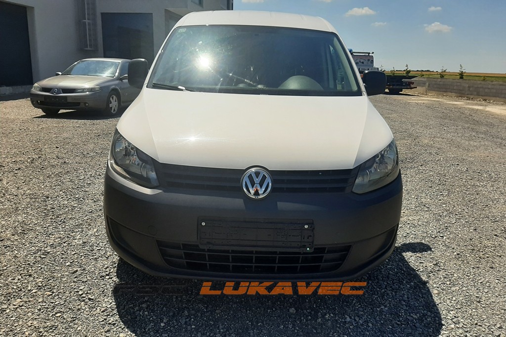 VW CADDY PREDNJI FAROVI 2014.