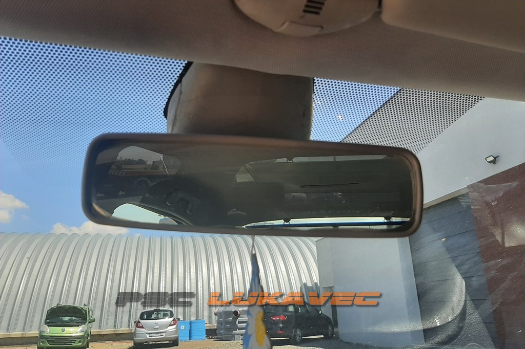 RENAULT LAGUNA 2 UNUTARNJI RETROVIZOR 2006.