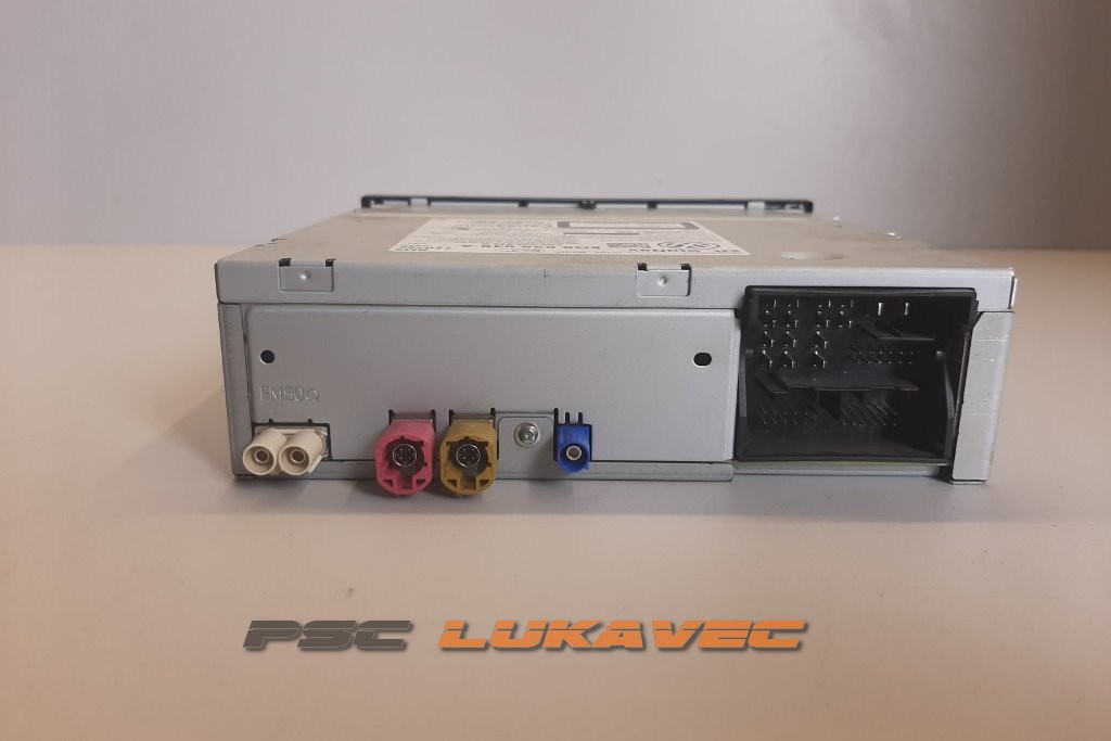 VW GOLF 7 RADIO SA NAVIGACIJOM 5G0035846A