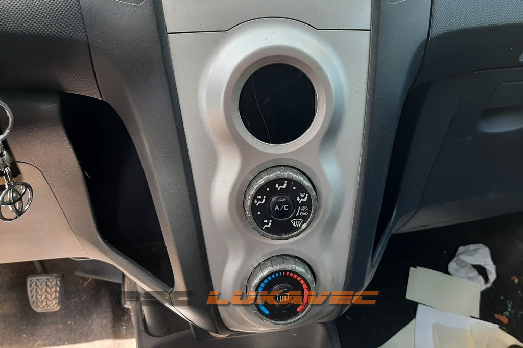 TOYOTA YARIS 1.4 D-4D DIJELOVI 2008.