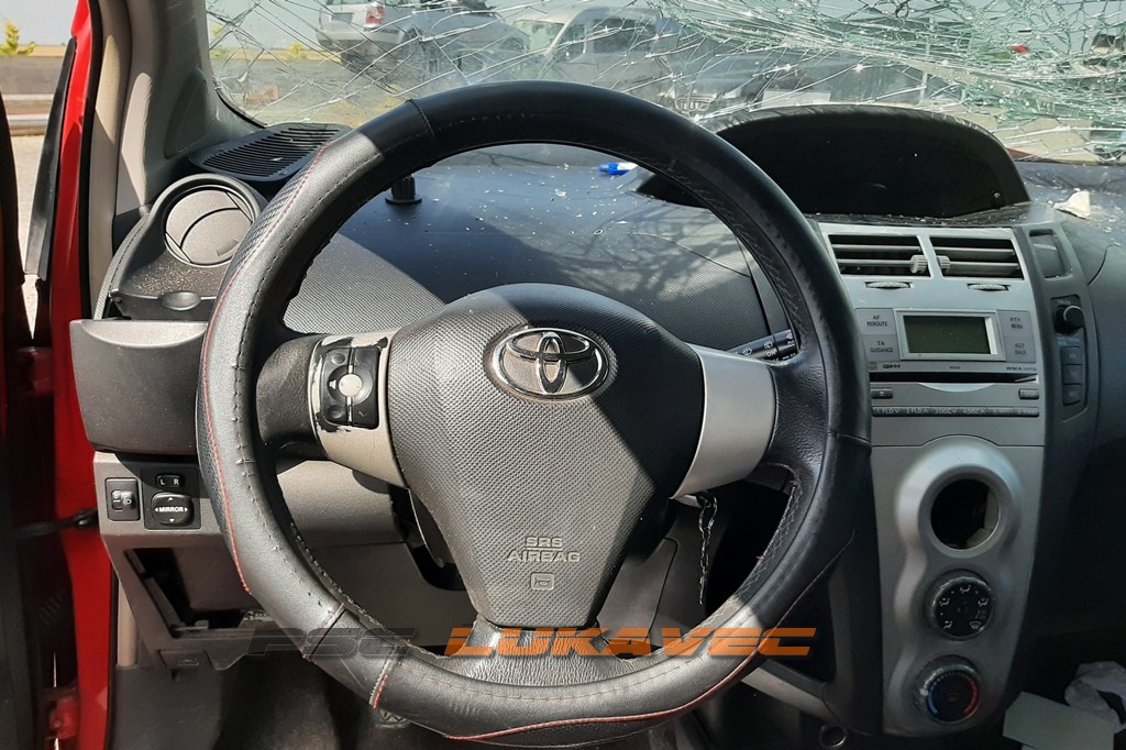 TOYOTA YARIS VOLAN TOYOTA YARIS KOLO VOLANA 2007.