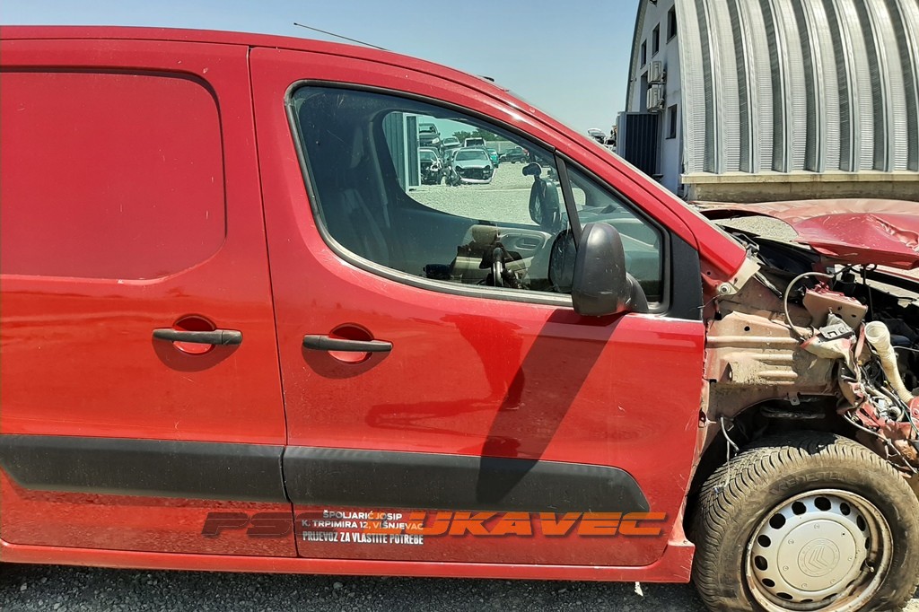 CITROEN BERLINGO PREDNJA DESNA VRATA 2008.