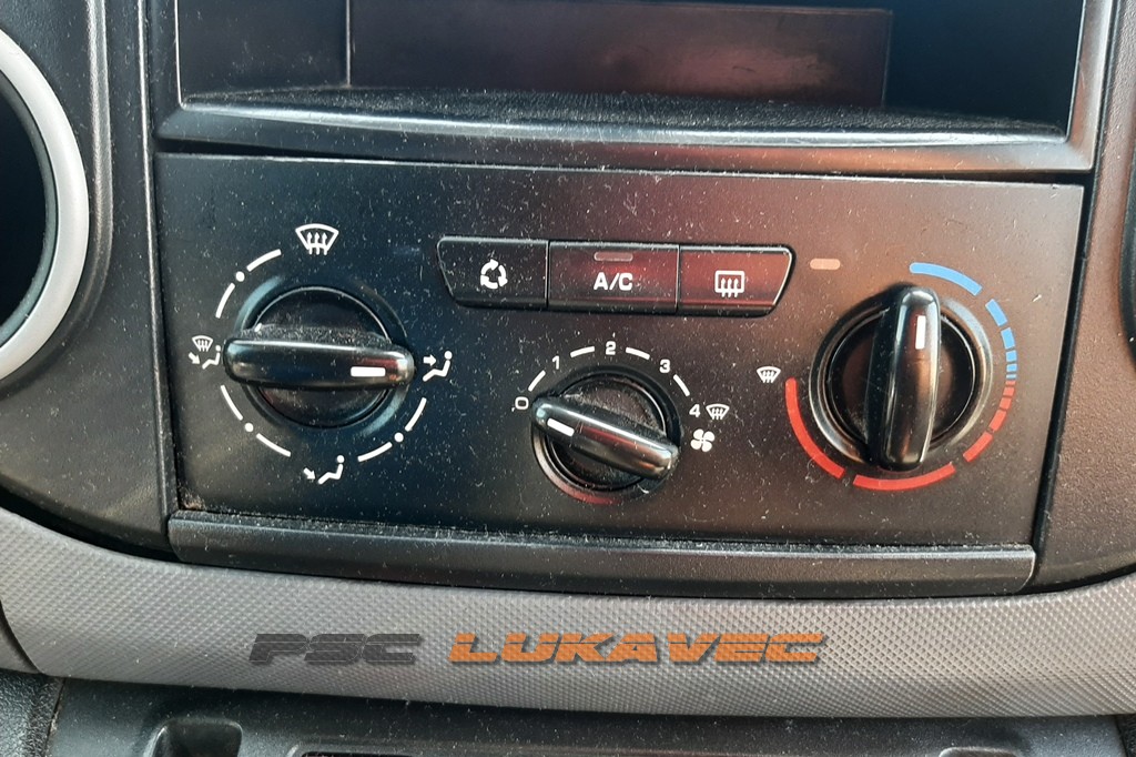 CITROEN BERLINGO 2 PREKIDAČI VENTILACIJE 2010.