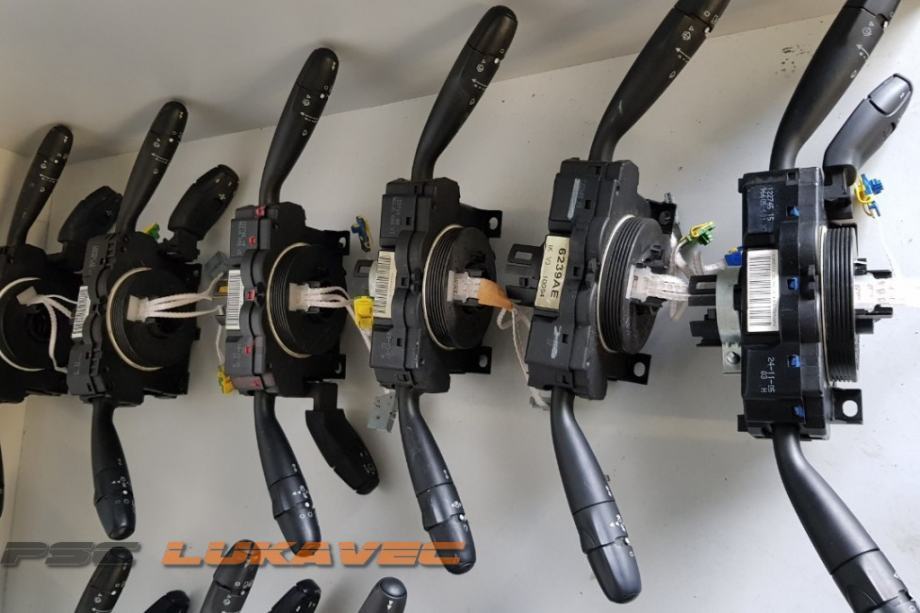 PREKIDACI SVIJETALA CITROEN RUCICE VOLANA CITROEN