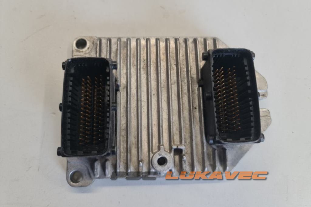 OPEL ZAFIRA KOMPJUTER MOTORA 09158670  S0100104 5WK9153