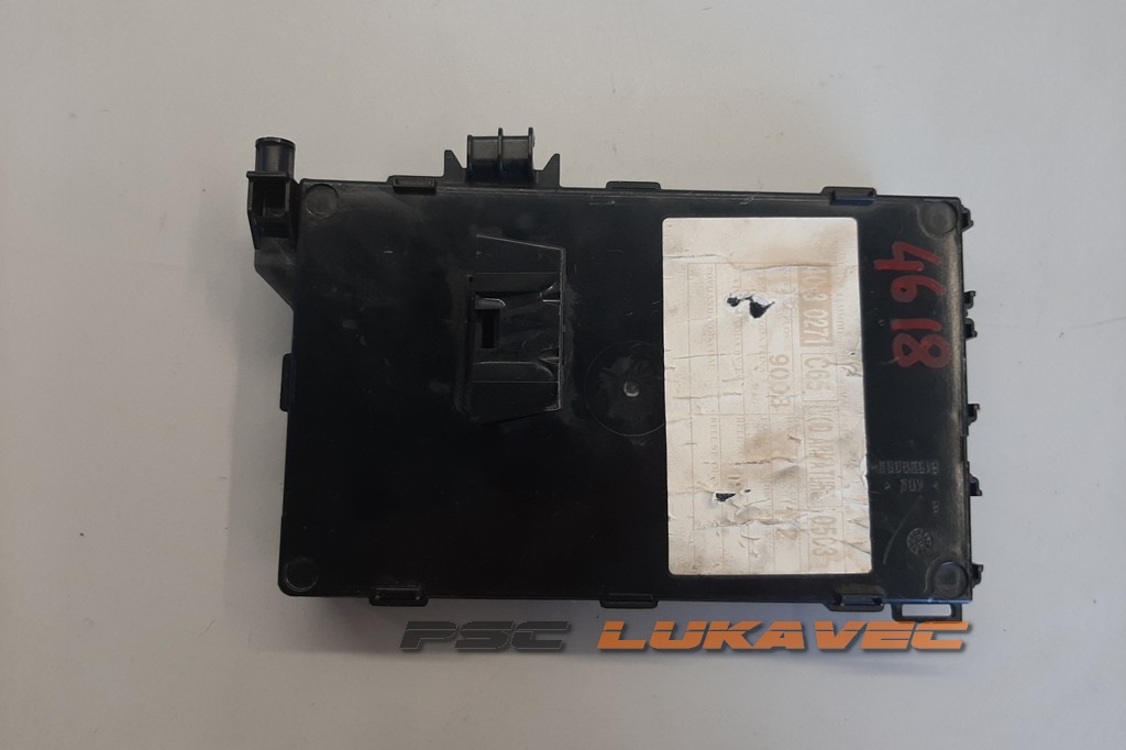 RENAULT CLIO 2 KUTIJA OSIGURAČA UCH N2 P8200621762 2004.