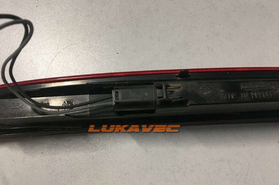 RENAULT CLIO 2 TREĆE ŠTOP SVJETLO CLIO 2 TREĆI ŠTOP 8200325739