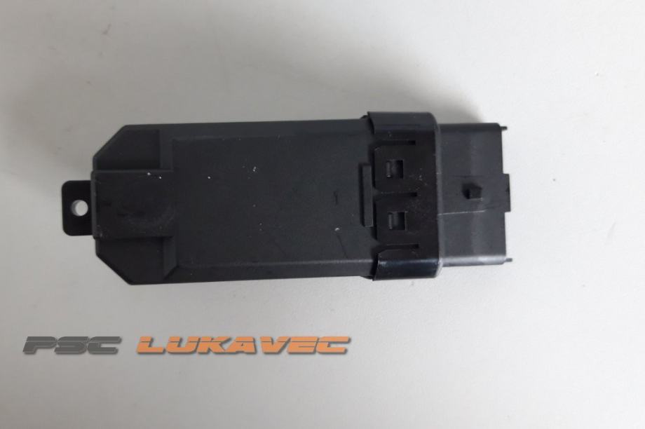 RENAULT CLIO 3 MODUL PODIZACA RENAULT CLIO 3 ELEKTRONIKA PODIZACA STAK