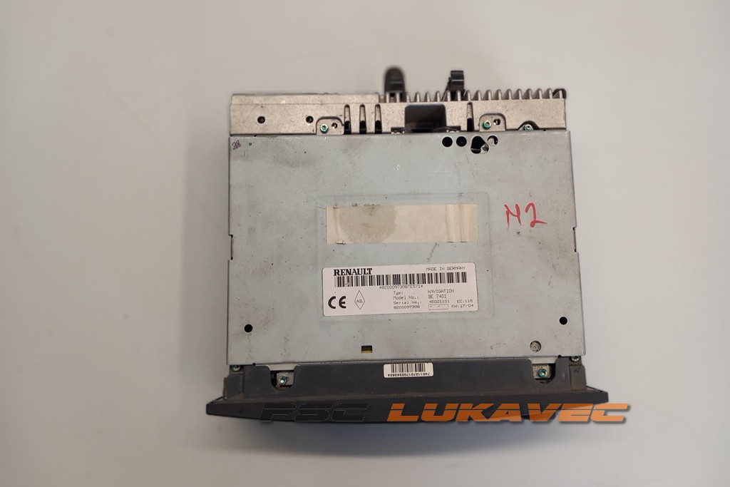 RENAULT MEGANE 2 CD RADIO SA NAVIGACIJOM 8200097398