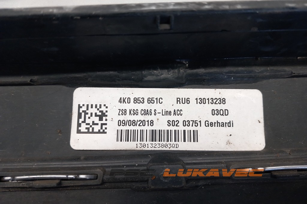 AUDI A6 C8 PREDNJA MASKA SA ZNAKOM 4K0853651C 2018.