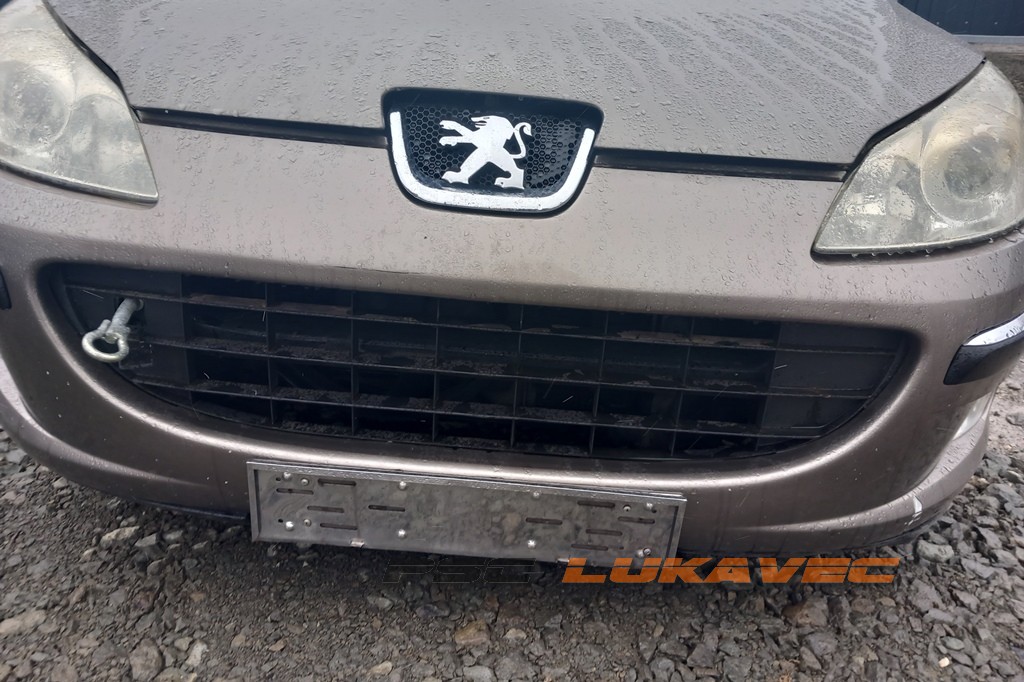 PEUGEOT 407 PREDNJA MASKA 7414QR