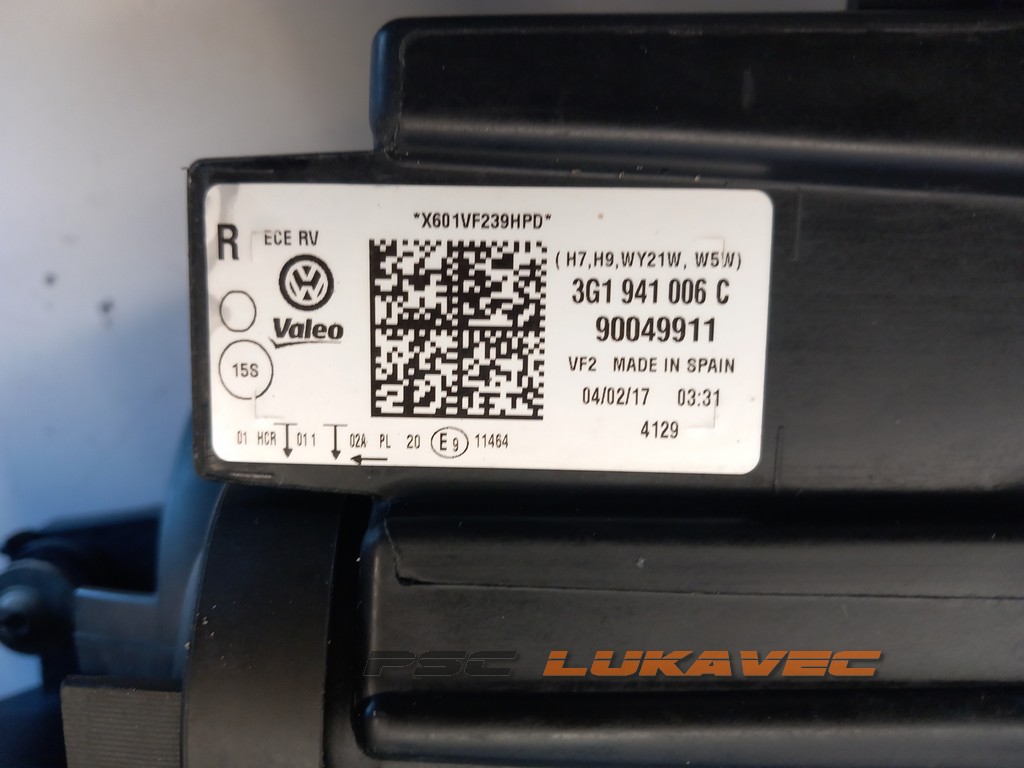 VW PASSAT B8 FAR DESNI 3G1941006C