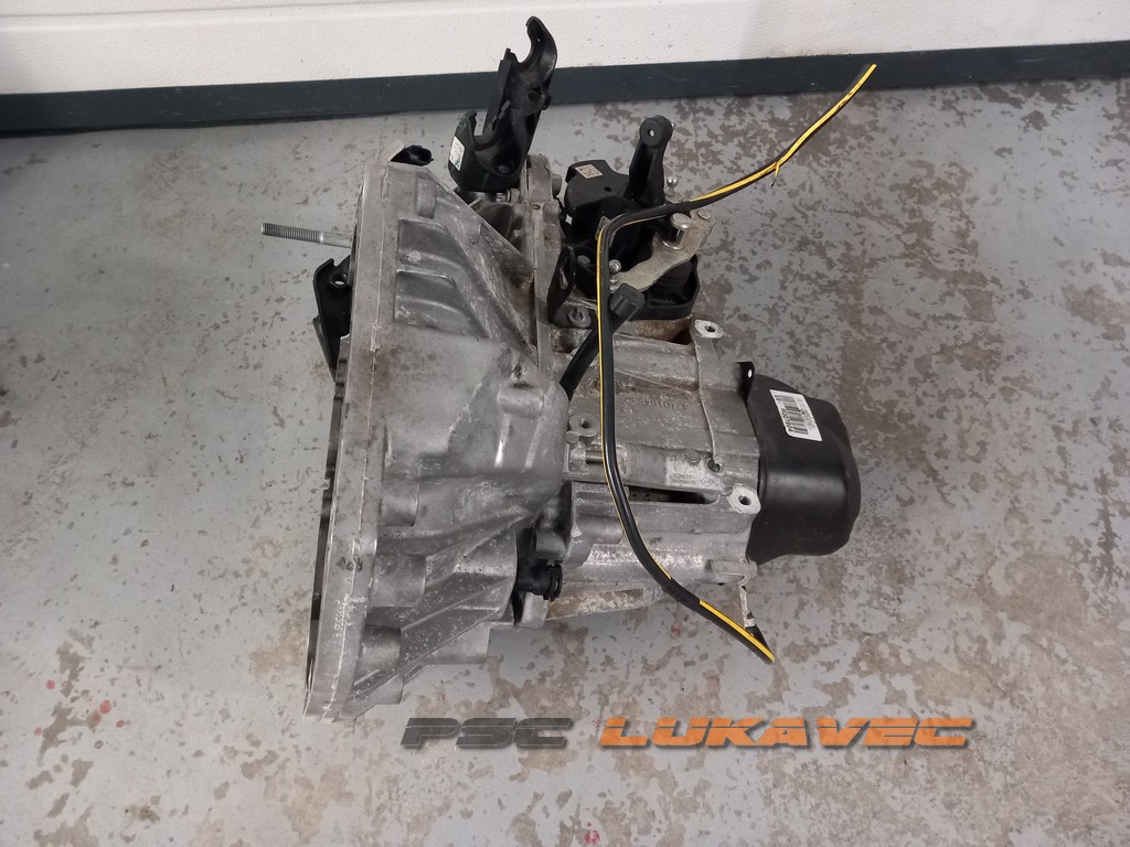 RENAULT CLIO 5 MJENJAČ 1.0 TCe JR5072