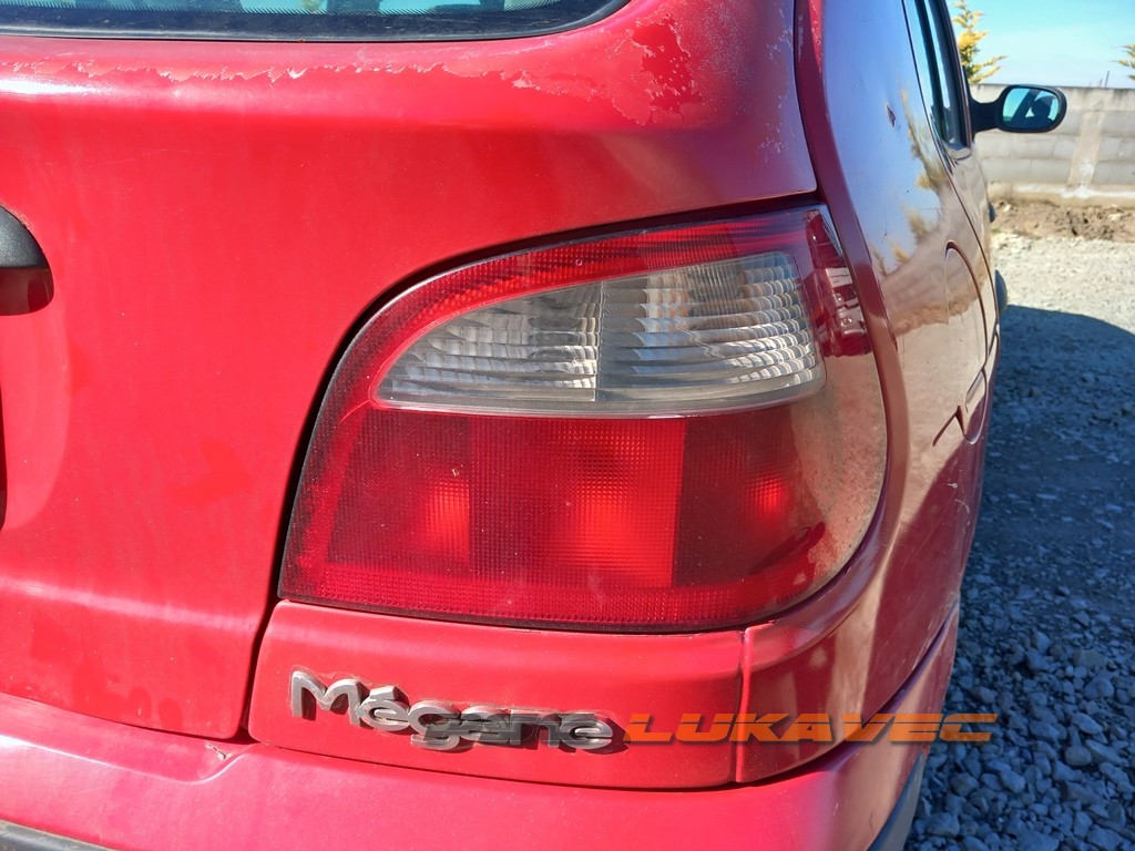 RENAULT MEGANE ZADNJE DESNO ŠTOP SVJETLO 2000