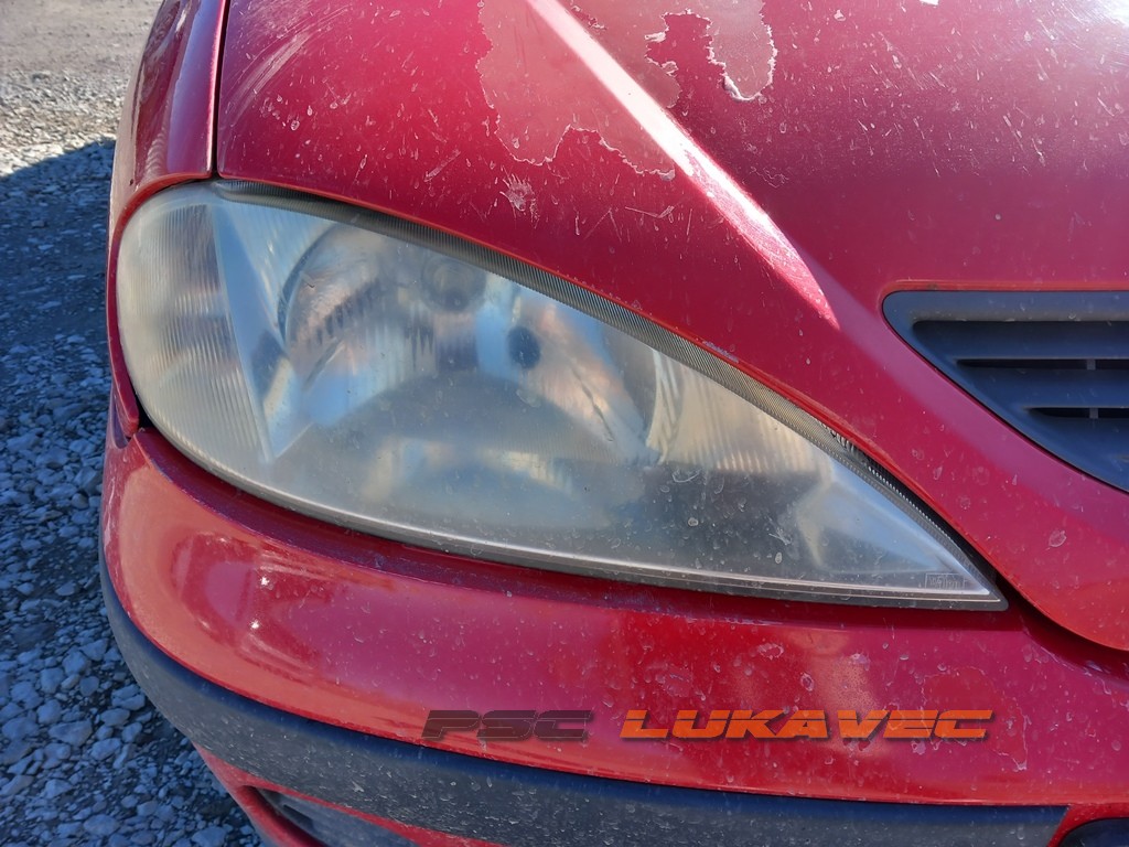 RENAULT MEGANE PREDNJE DESNO SVJETLO/FAR 2000.