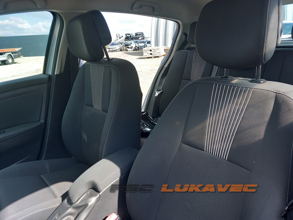RENAULT MEGANE 3 SJEDALA 2010