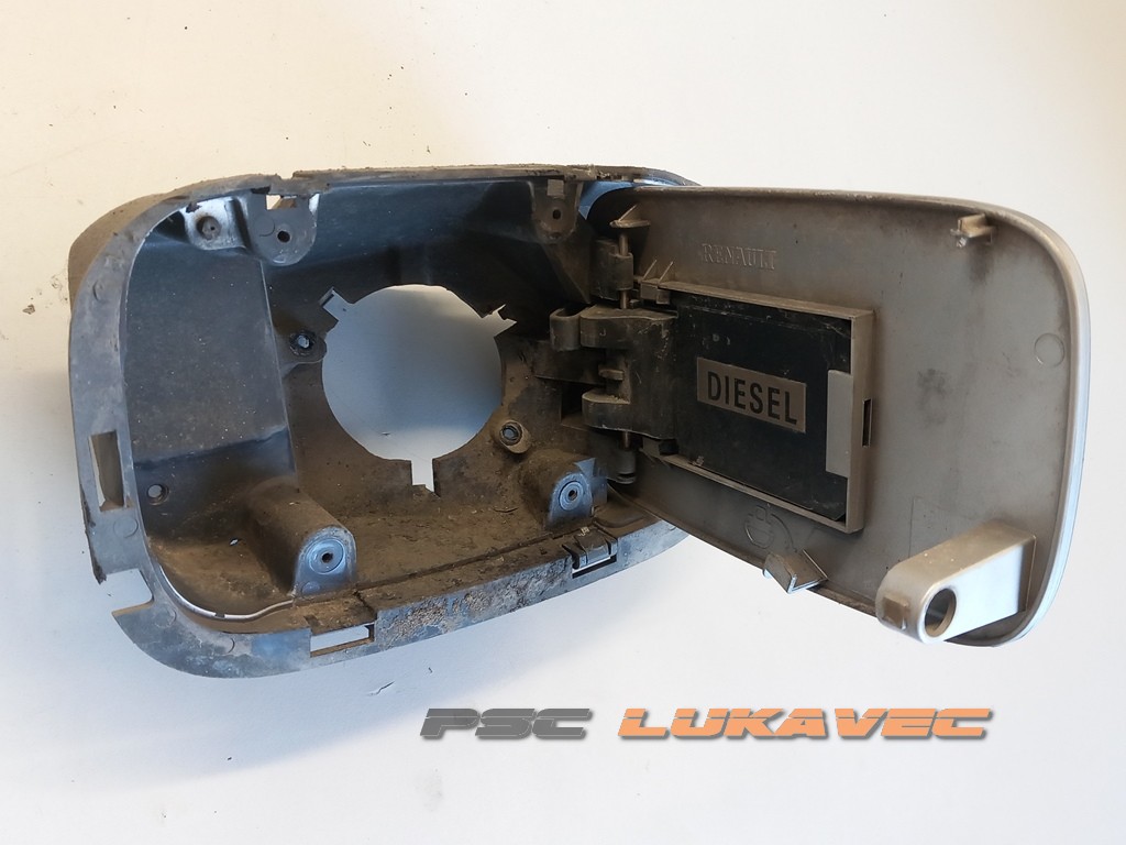 RENAULT LAGUNA 2 KARAVAN POKLOPAC REZERVARA 8200002163