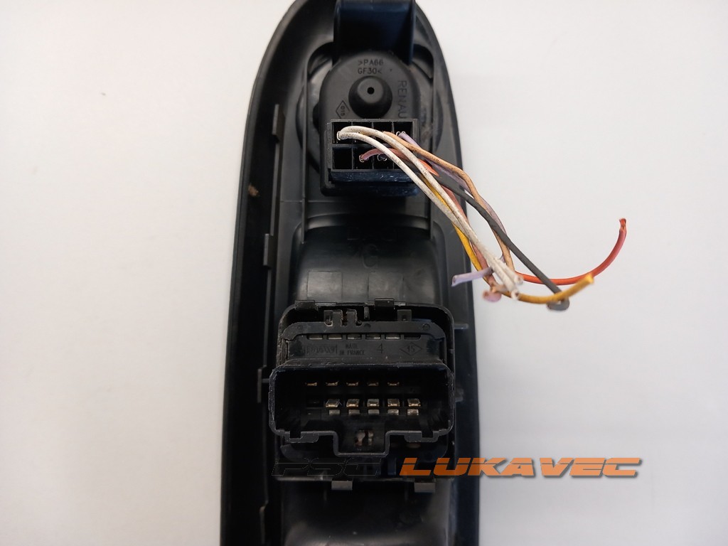 RENAULT CLIO 2 PREKIDAČI PODIZAČA PROZORA 8200084008