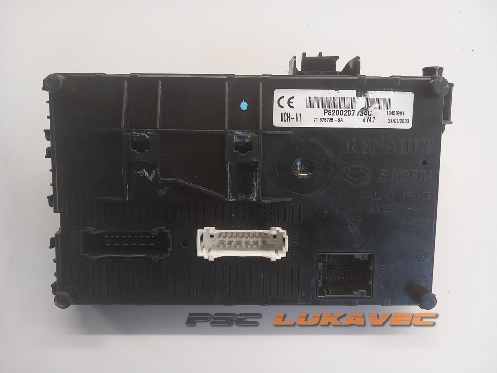 RENAULT CLIO 2 KUTIJA OSIGURAČA P8200207134C UCH N1 2005