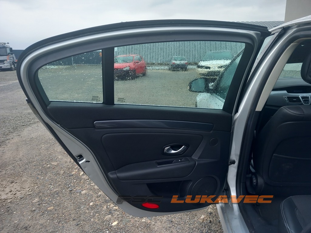 RENAULT LAGUNA 3 VRATA ZADNJA LIJEVA 2009.