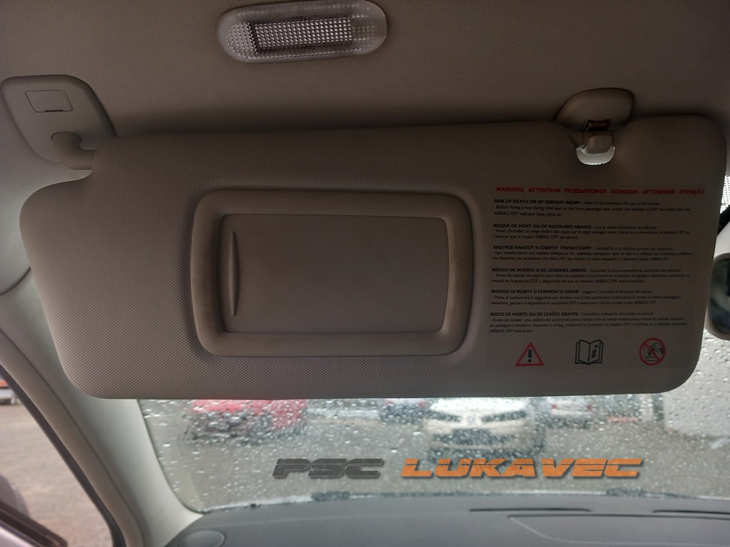 RENAULT LAGUNA 3 SUNCOBRAN SUVOZAČEV 2009