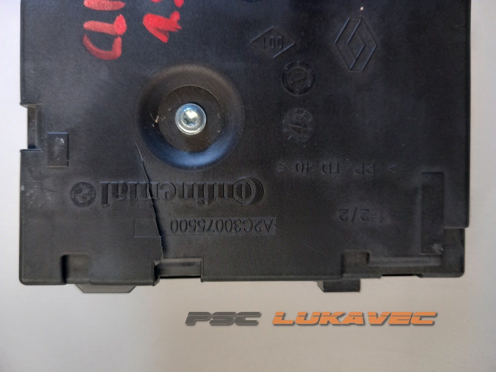 RENAULT CLIO 4 ČITAČ KARTICE 285901547R A2C92561706 2017.