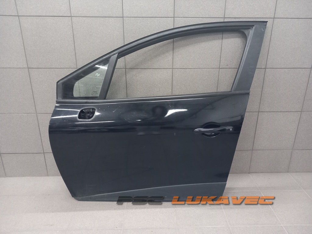 RENAULT CLIO 4 VRATA PREDNJA LIJEVA VOZAČEVA  2014-2019