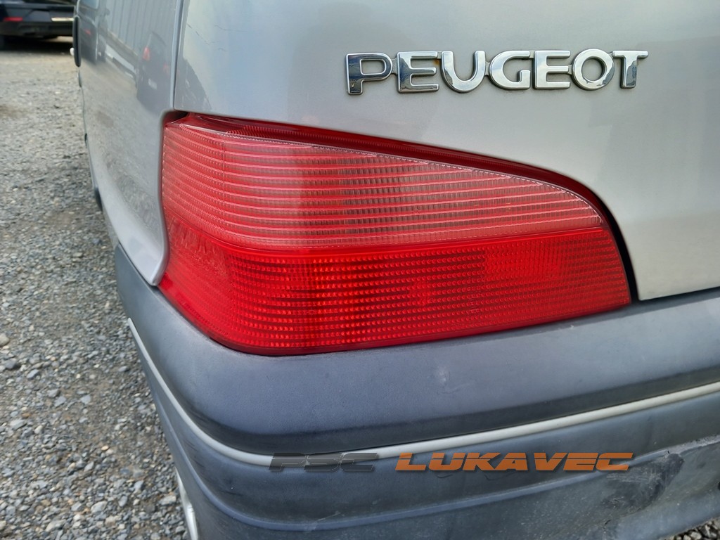 PEUGEOT 106 LIJEVO ŠTOP SVJETLO 1998.