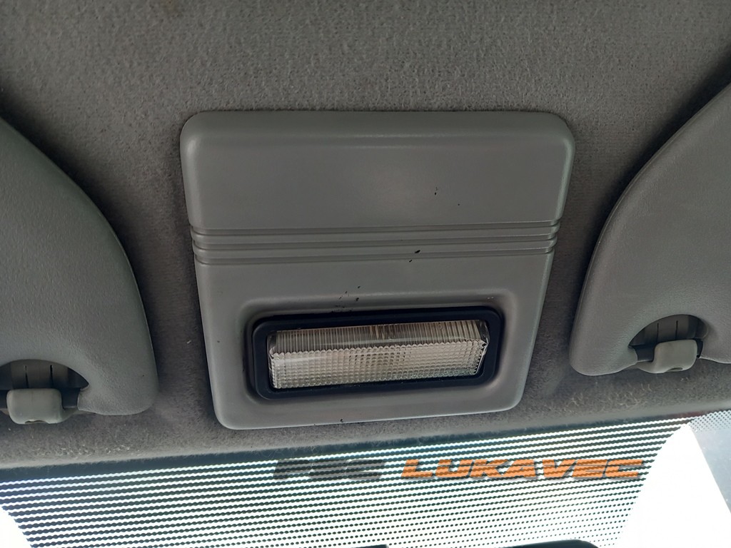 PEUGEOT 106 SVJETLO KABINE UNUTARNJE SVJETLO 1998.