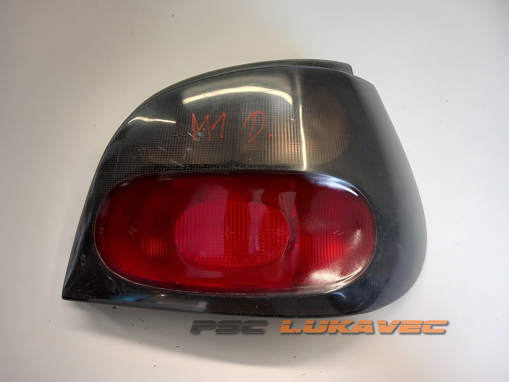 RENAULT MEGANE DESNO ŠTOP SVJETLO 1997-2001.