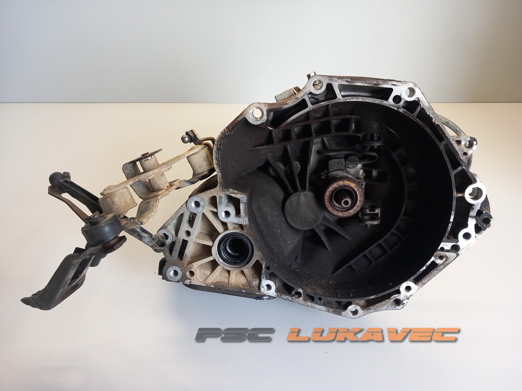 OPEL CORSA C 1.2 16v GETRIBA MJENJAČ 90400208