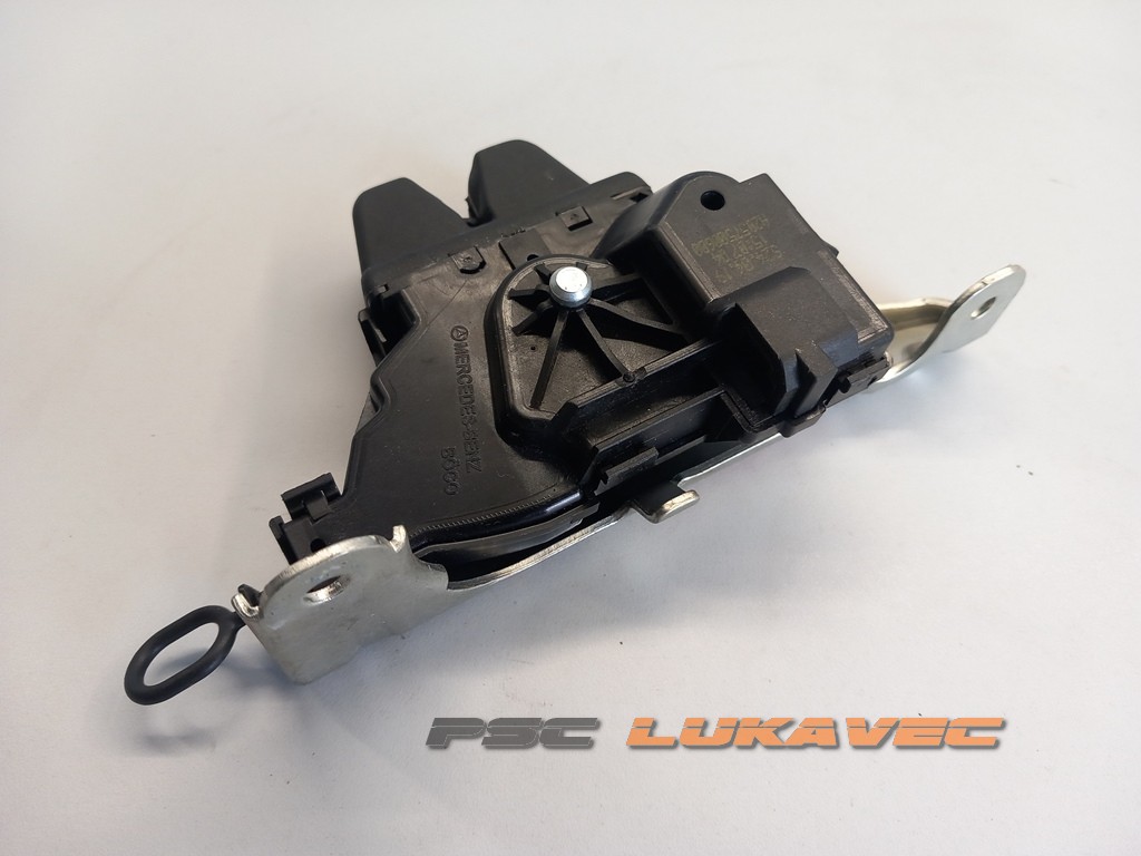 MERCEDES BENZ CLA BRAVA GEPEKA A2057500600 2019