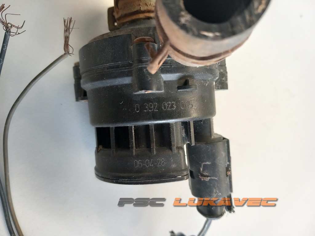 RENAULT CLIO 3 1.5 DCI PUMPA VODE 0392023015 144B0JG70A  2007-2009.