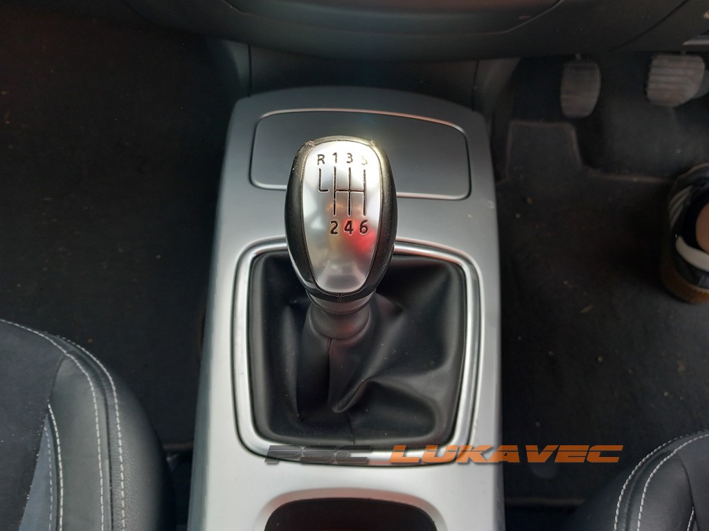 RENAULT LAGUNA 3 RUČICA MJENJAČA S KOŽOM 6 BRZINA 2008.