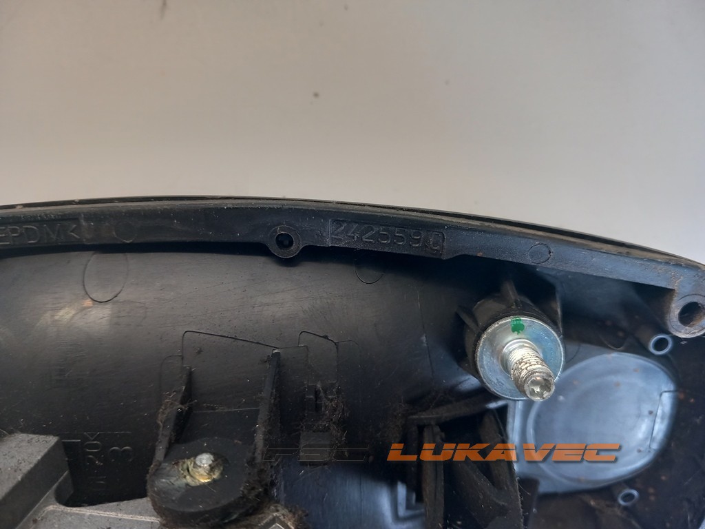 PEUGEOT BIPPER KVAKA LIJEVA 2425590 2009.