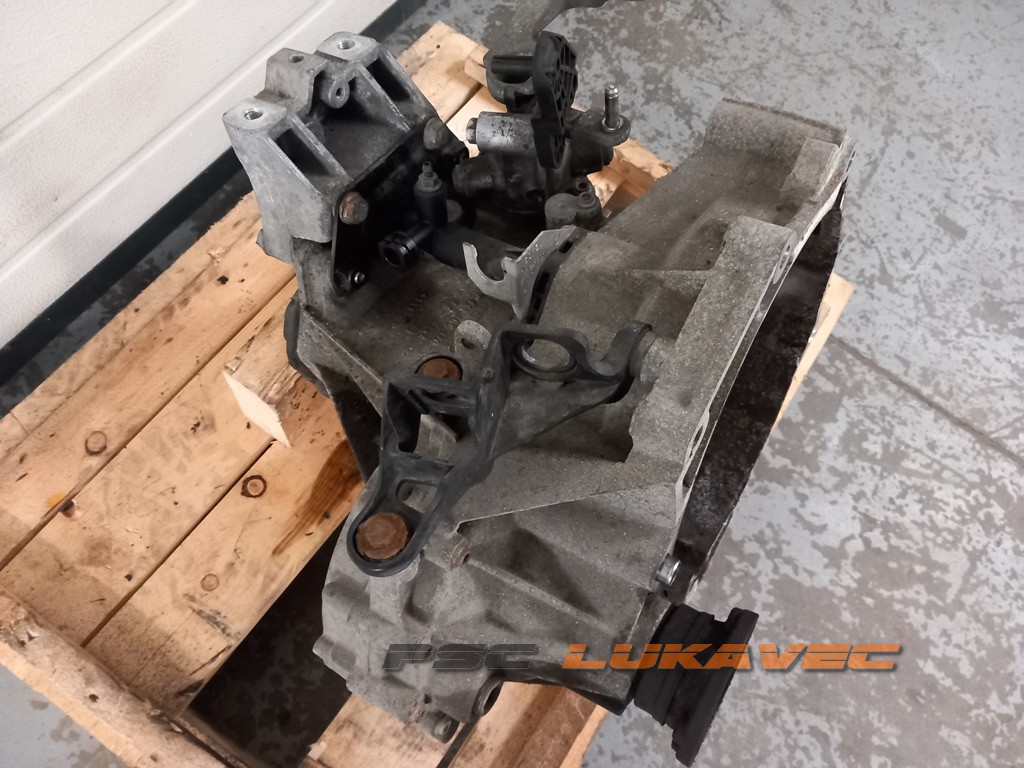 VW GOLF 6 MJENJAČ 1.4 16v LEG 0AF300041C 2009.