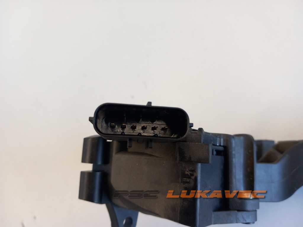 ŠKODA FABIA 3 PEDALA GASA 0280755336 6C1721503D 2014-2021.