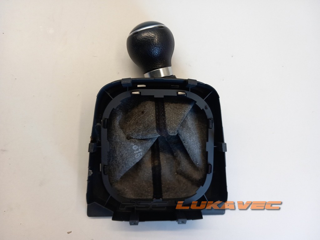 VW GOLF 6 RUČICA MJENJAČA GOLF 6 KUGLA MJENJAČA 1K0711113CD 2009.