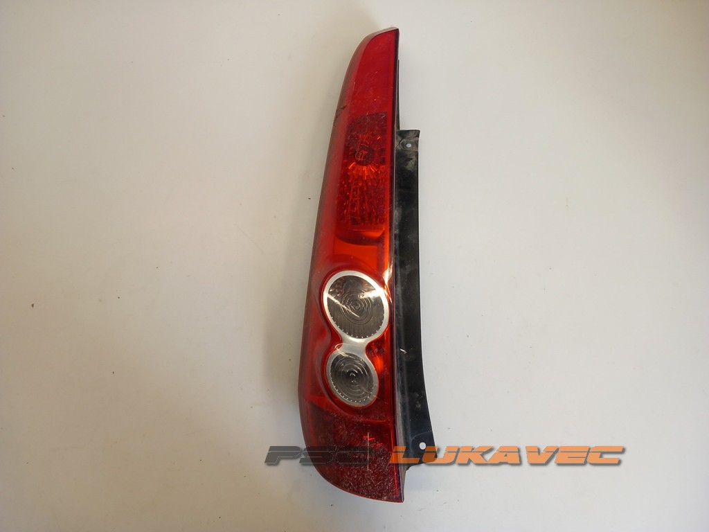 FORD FIESTA LIJEVO ŠTOP SVJETLO 6S61-13405A  2003-2008.