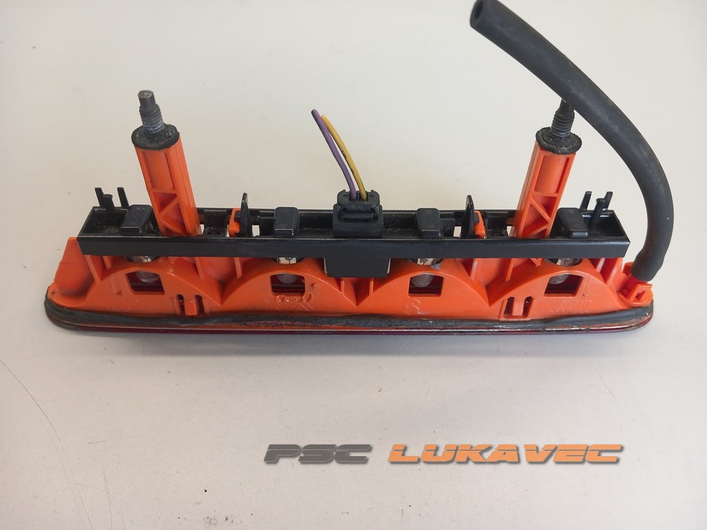 PEUGEOT 307 TREĆE ŠTOP SVJETLO 2006-2009.