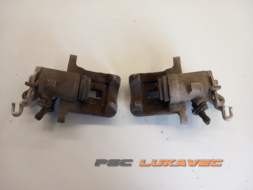 VW GOLF 5 KOČIONE ČELJUSTI ZADNJE 250462 32322661